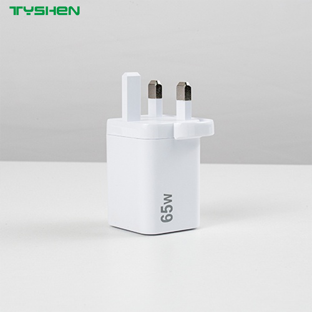 65W PD GaN Fast Charger PD65W/ 65W A+C/ 65W2C Foldable US Plug Travel Charger OEM
