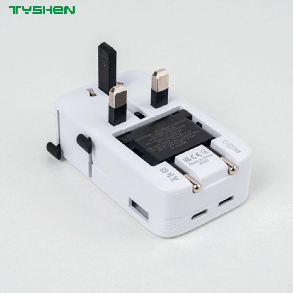 Ultra-Slim 20W Charger with 2000W AC Output 2C1A US/EU/UK/AU Plug OEM