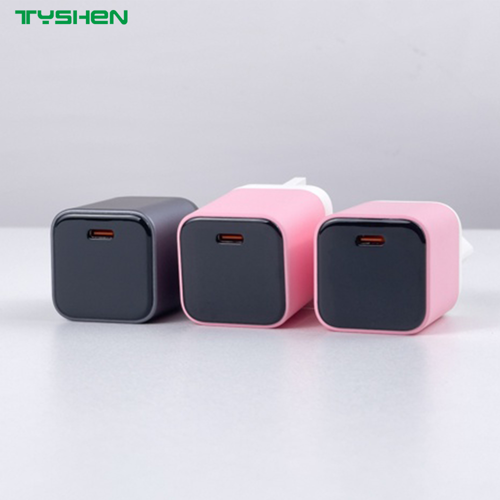 45W TFT Display Charger with USB C Fast Charging for Wholesale