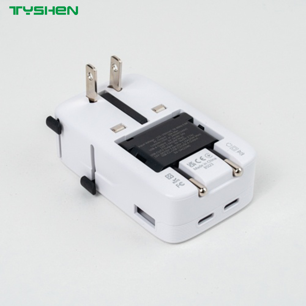 Ultra-Slim 45W Charger with 2000W AC Output 2C1A US/EU/UK/AU Plug OEM